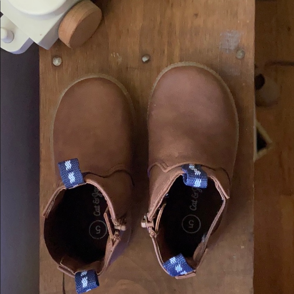 Toddler boys Esteban Chukka boots Cat & Jack size5
